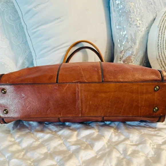 Fossil Brown Leather Tote XLarge and Great for Travel Totes